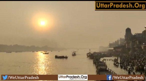 mathura-devotees-on-ghats-of-yamuna-on-the-festival-of-bhai-dooj