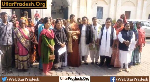 womens-front-of-brahmin-chetna-parishad-gave-memorandum