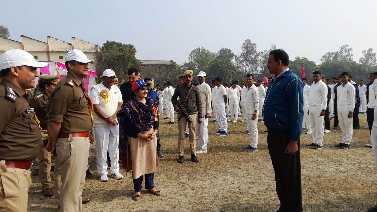 district-magistrate-inaugurated-the-inter-district-cricket-competition1