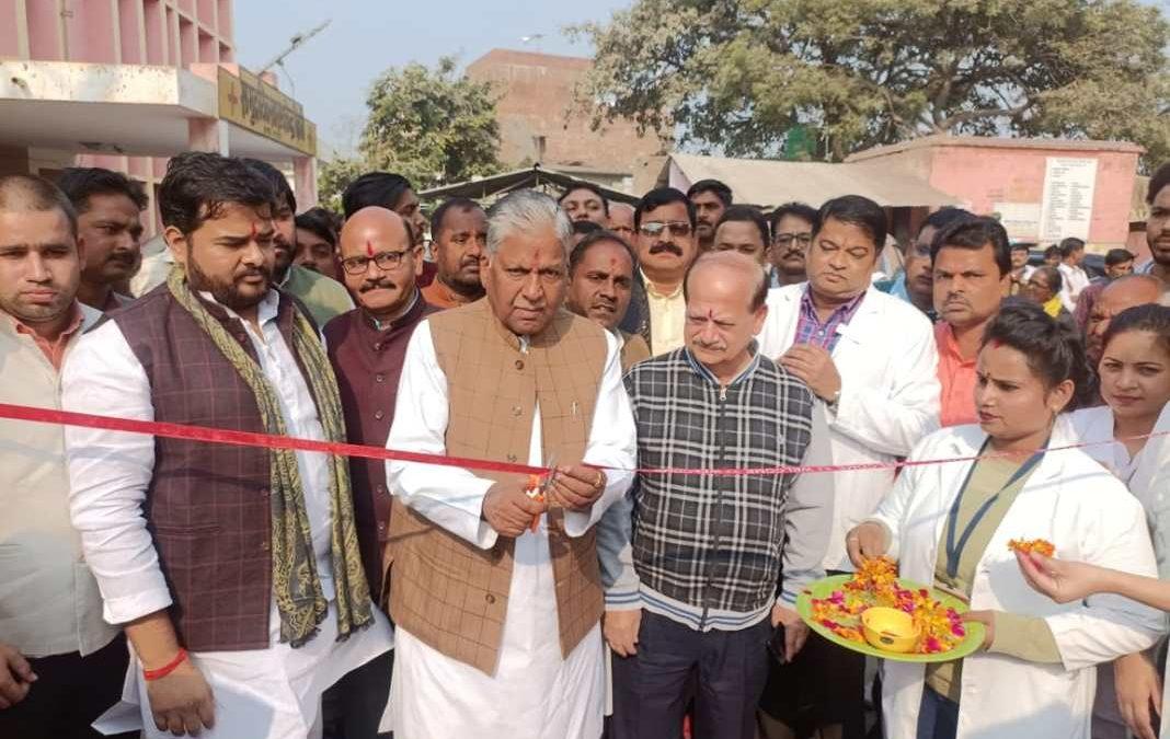 समुदायिक स्वास्थ्य केंद्र पिहानी में सांसद स्वास्थ्य मेले का हुआ आयोजन-शुभारंभ राज्यसभा सांसद डॉ अशोक बाजपेई ने किया