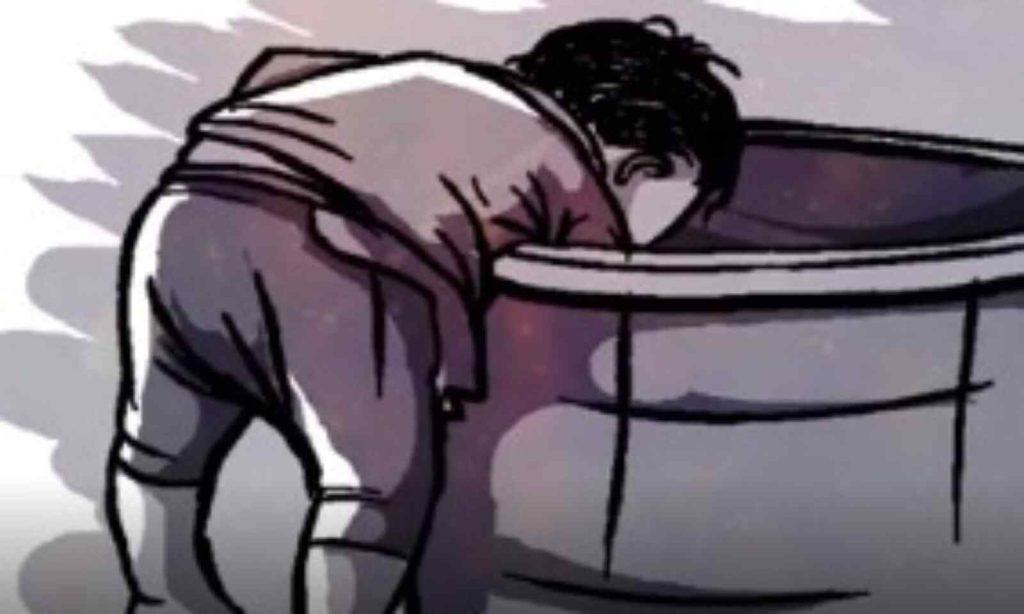 hapur-innocent-dies-after-falling-in-bathtub