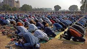 Big action of Hapur police - Action in the matter of offering Namaz on the road on the festival of Eid