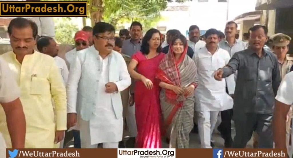 dimple-yadav-in-mainpuri-in-program-of-dr-bhimrao-ambedkar