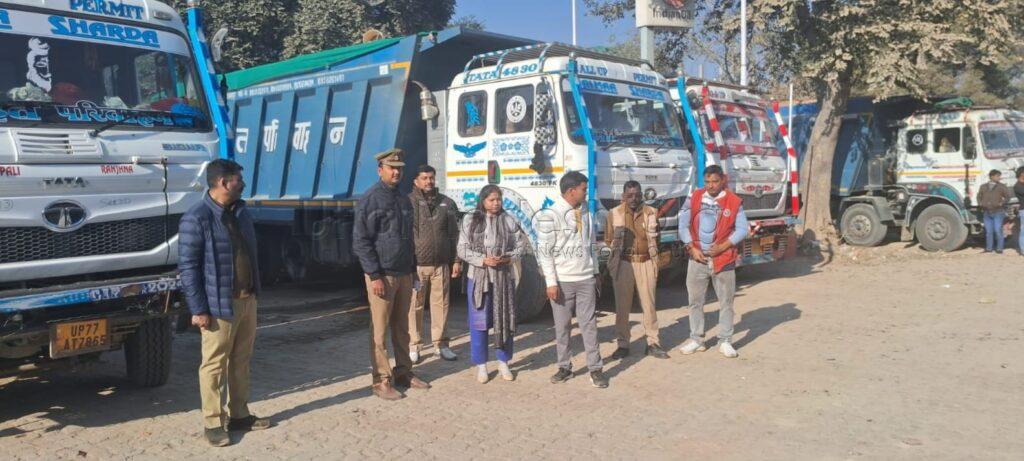 unnao-strict-action-on-overloaded-vehicles-fine-of-rs-24-lakh